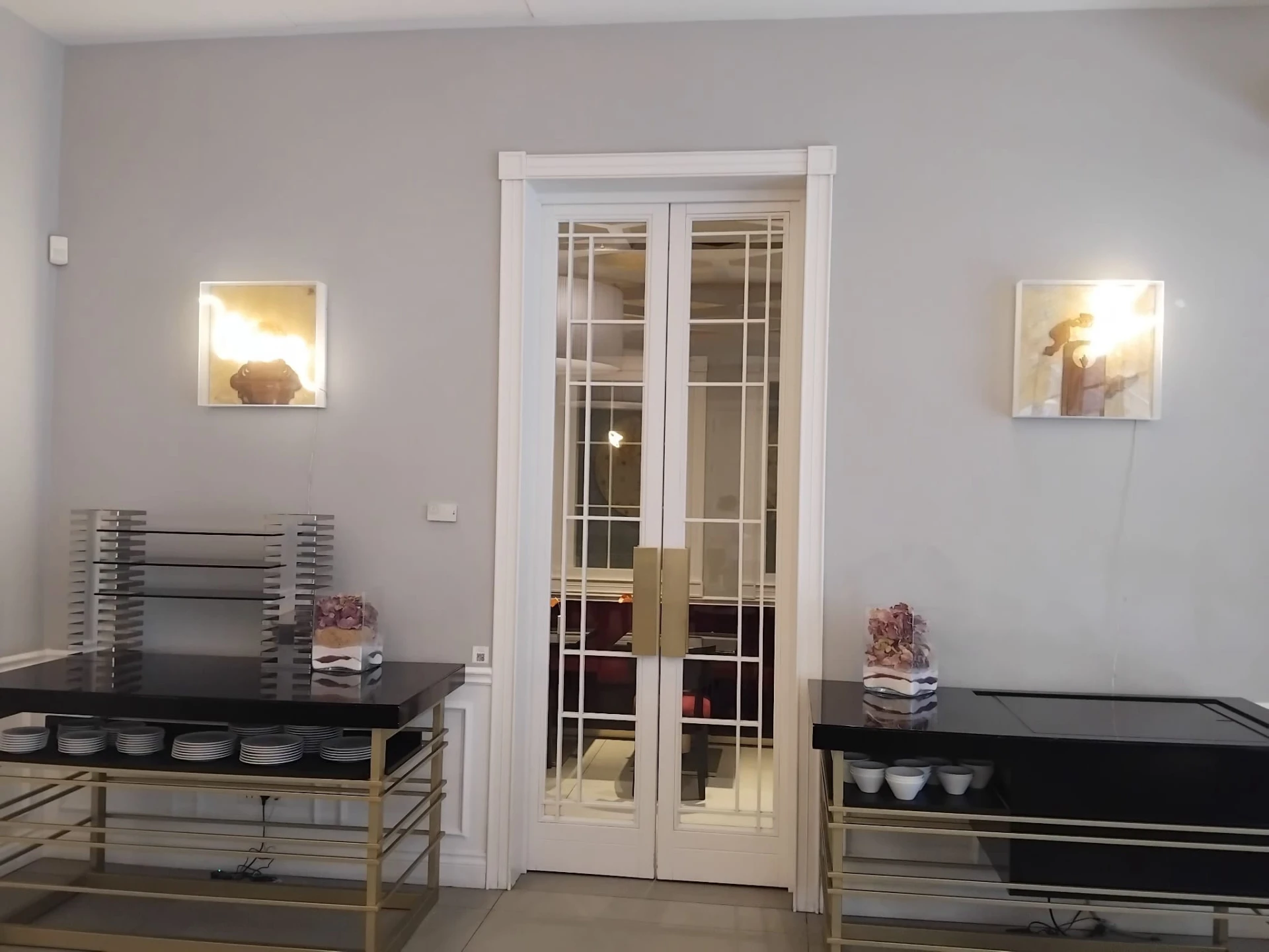 Making Light: Simone Garofalo's solo exhibition at Palazzo Castri 1874